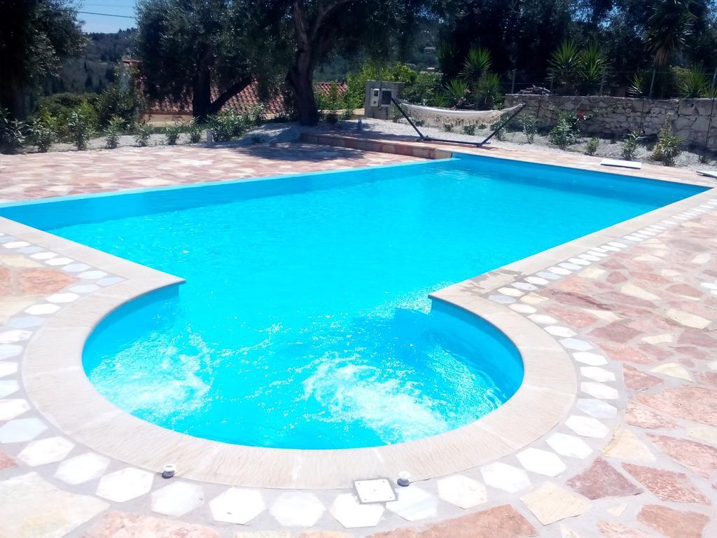 Villa Androniki Longos  Екстер'єр фото