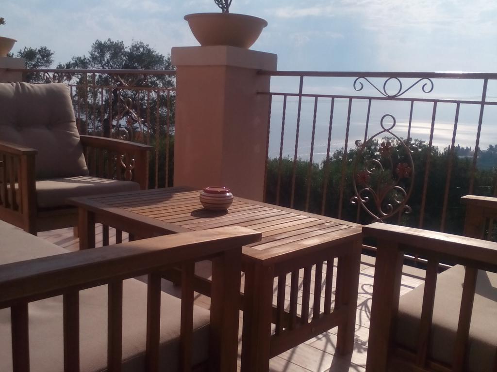 Villa Androniki Longos  Екстер'єр фото