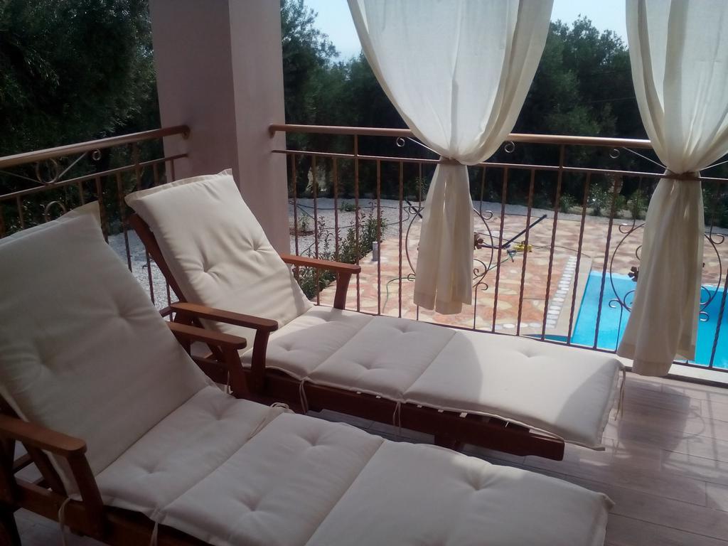 Villa Androniki Longos  Екстер'єр фото